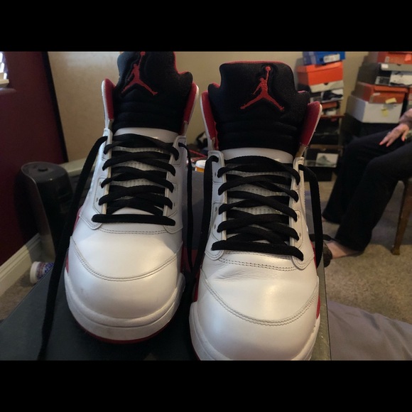 Jordan’s - Picture 2 of 7